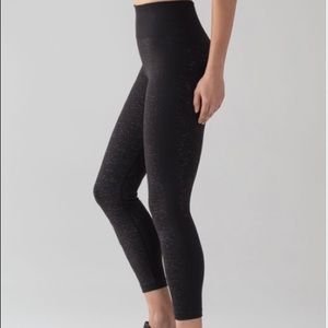 Lululemon Free to Flow 7/8 Tight Size 8